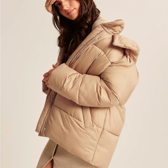 Abercrombie & Fitch Oversized Puffer - Picture 4 of 14